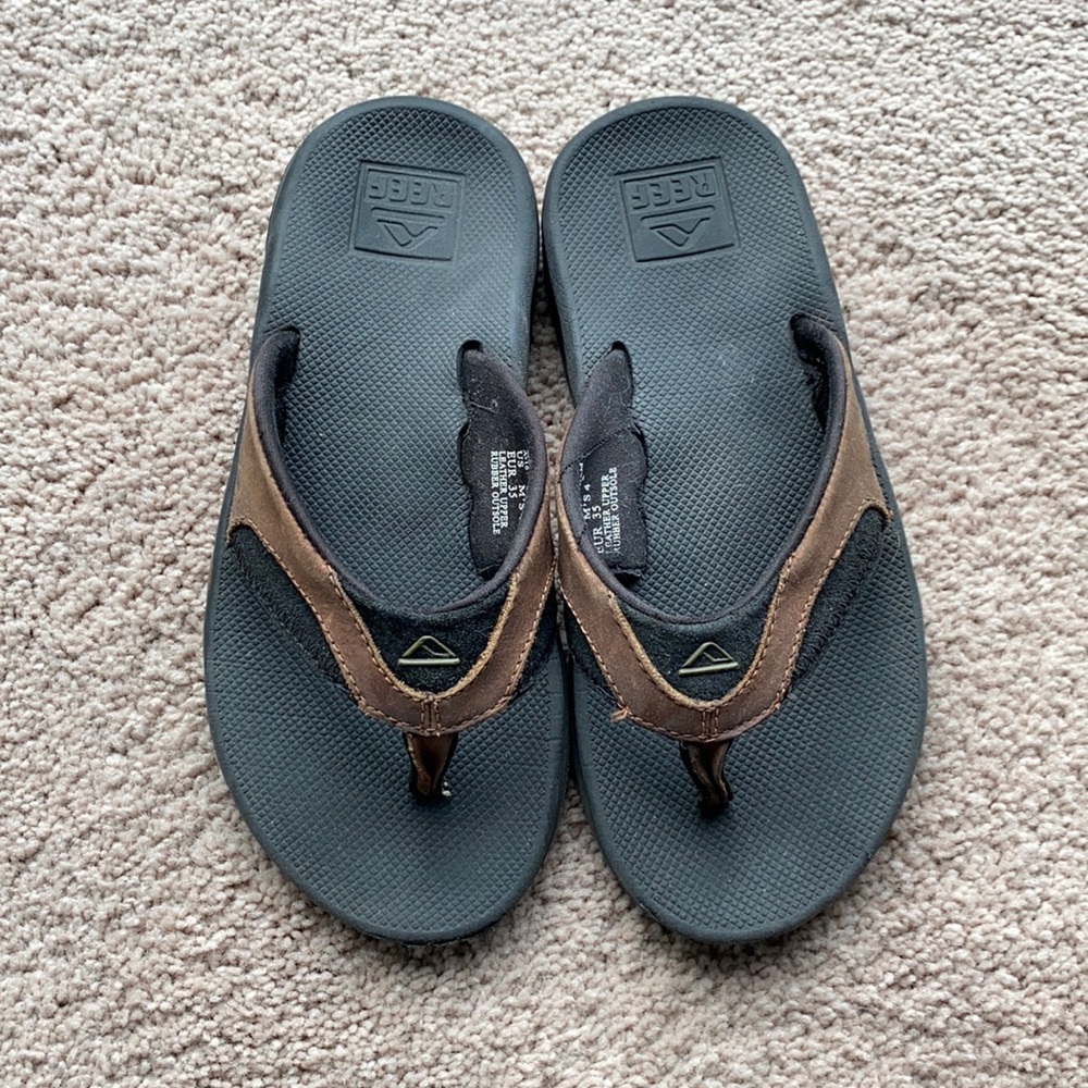 Reef Flip Flops Men’s 4 Black and Brown